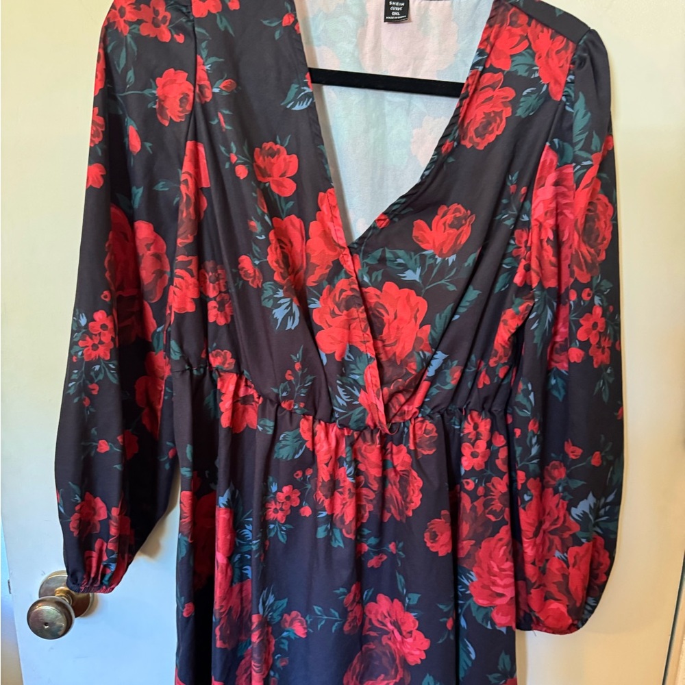 SHEIN Red and Black Floral Top